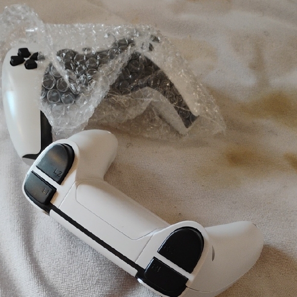 PS4 Controller For $30!! - Picture 10 of 10